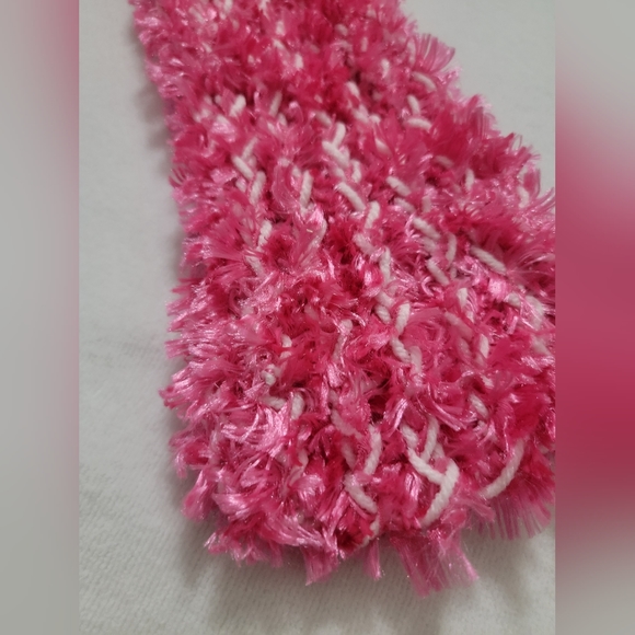 Pink & White Crocheted Fuzzy Scarf NWOT - Picture 2 of 3
